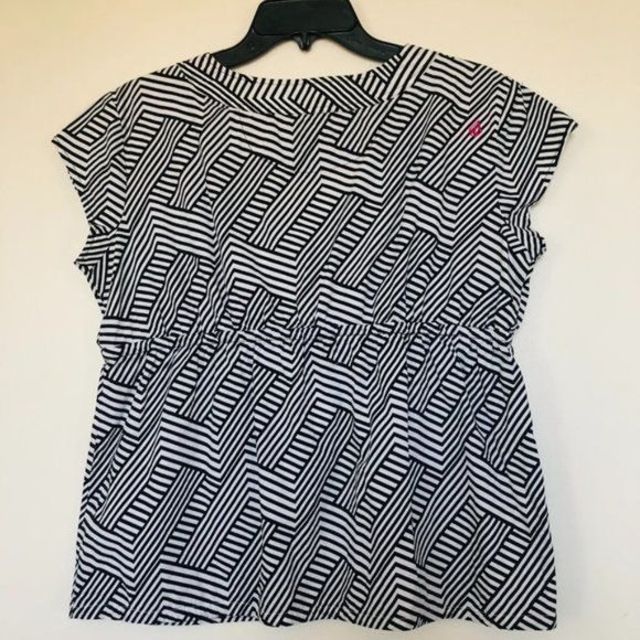 Volcom Black/White Capped SleeveTee/Blouse- Size Large - Picture 7 of 8